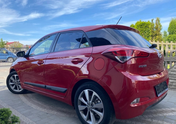 Hyundai i20 cena 37600 przebieg: 107000, rok produkcji 2016 z Dębica małe 562